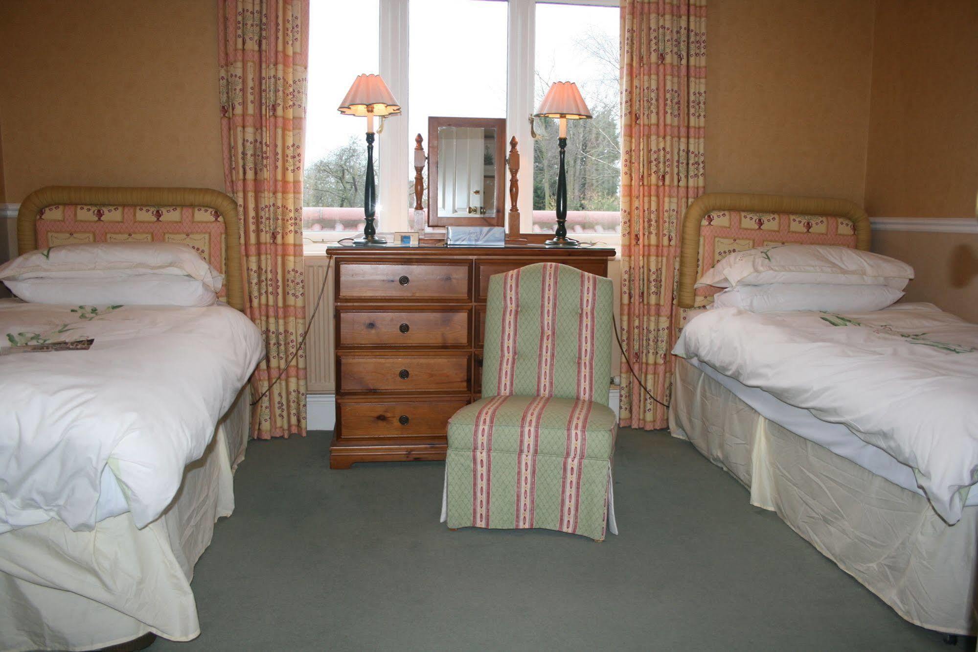 The Heathers Guest House ยอร์ค ภายนอก รูปภาพ